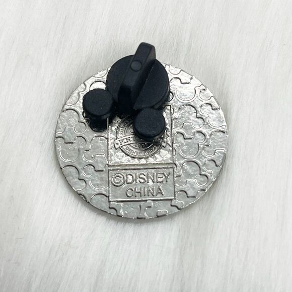 🔮 5/$25 Disney Parks Cinderella's Castle Park Icon Pin - Picture 3 of 3